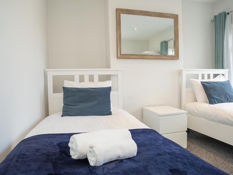 Cozy Townhouse, Walking Distance To Belfast City エクステリア 写真