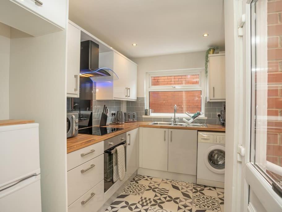 Cozy Townhouse, Walking Distance To Belfast City エクステリア 写真